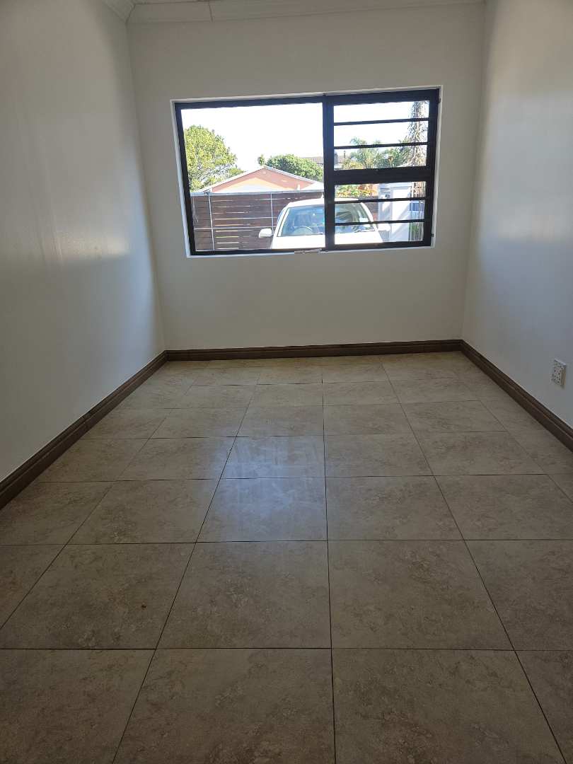 To Let 2 Bedroom Property for Rent in Sunridge Park Eastern Cape